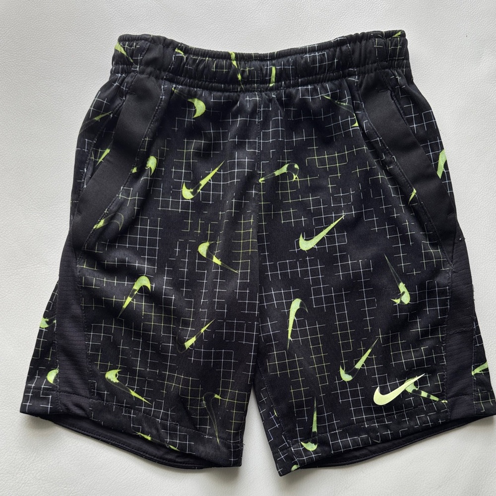 Nike Dri-Fit Black Shorts Neon Swoosh, size boys 7